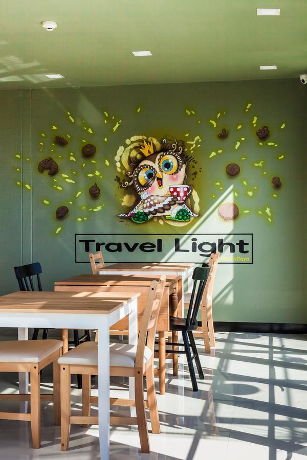 Travel Light Hostel Pattaya Exterior foto