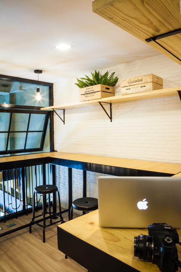 Travel Light Hostel Pattaya Exterior foto